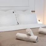 Apartamento Modern With Free Private Parking In *