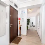 Modern With Free Private Parking In Apartamento *