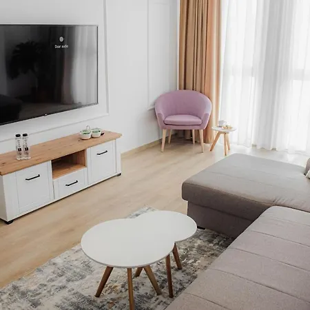 Modern In Near Premiere *
