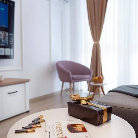 Modern With Free Private Parking In Apartman *