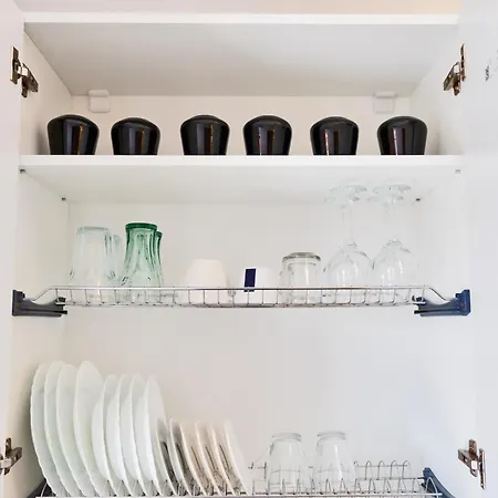 Modern With Free Private Parking In Апартаменты