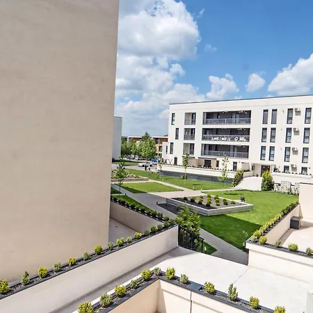 Modern With Free Private Parking In * Temesvár