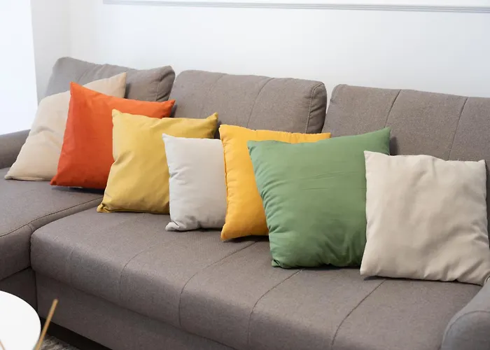 Modern With Free Private Parking In Appartement *