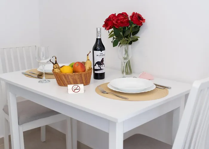 Modern With Free Private Parking In Appartement *