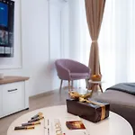 Modern With Free Private Parking In Apartament *