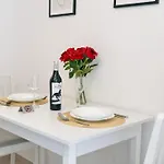 Apartament Modern With Free Private Parking In Timișoara