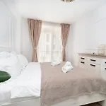 Apartament Modern With Free Private Parking In *