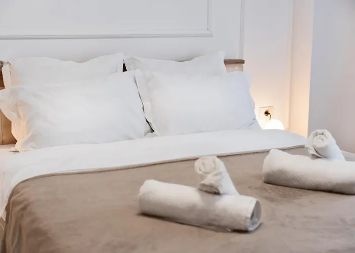 Apartmán Modern With Free Private Parking In *