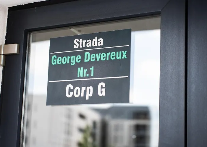 Modern With Free Private Parking In * Temešvár