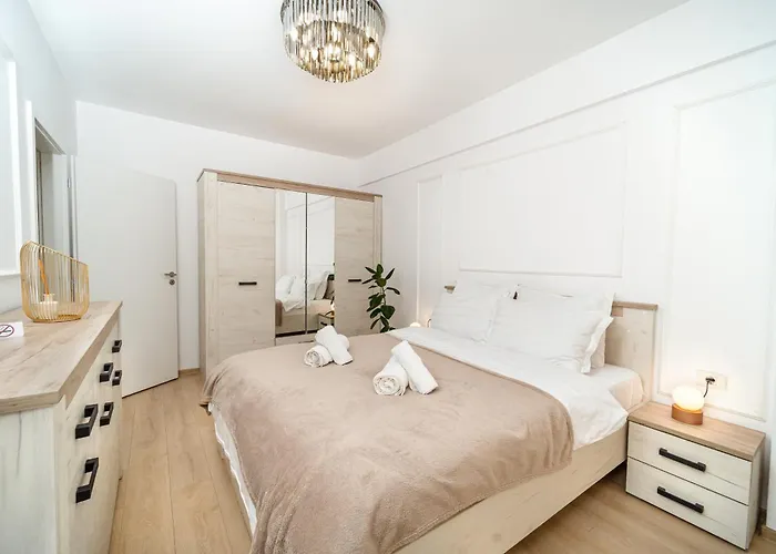 Apartmán Modern With Free Private Parking In *